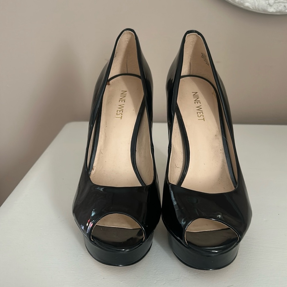 Nine West Black Pumps